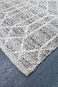 Alfombra de Poliéster HILTEX para Interiores/Exteriores, Lavable, para Todo Clima, con Base de Látex, Pelo Plano, Diseño Abstracto, 6mm de Grosor, Ideal para Picnic - Product Image 3
