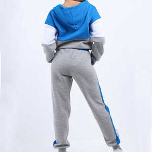 Conjunto Deportivo Personalizado de Alta Calidad para Mujer, Talla Grande, con Capucha - Product Image 5