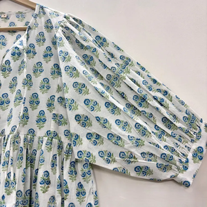 Tunique Mini Formelle en Coton 100% Écologique Imprimée à la Main Motif Floral, Col en V, Manches 3/4, Ourlet Volanté en Dentelle, Lavable Naturellement - Product Image 3