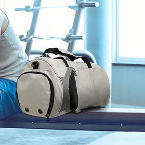 Bolsa Deportiva de Lujo con Logotipo Personalizado, Gran Capacidad, Correa de Hombro Desmontable, Forro de Poliéster, Impermeable y Elegante - Product Image 6