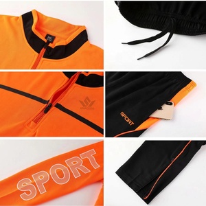 Conjunto Deportivo para Hombre, Rojo y Negro, con Cierre de Cremallera de un Cuarto, Sudadera de Manga Larga y Pantalones Deportivos, de Secado Rápido, en Poliéster, para Otoño - Product Image 6