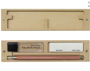 Ensemble de crayons pour adultes Kita-Boshi OTP-3000GFT |   Plomb de 0,5 mm |   Corps en plastique doré, comprenant un étui et un taille-crayon |   Fabriqué au Japon - Product Image 5