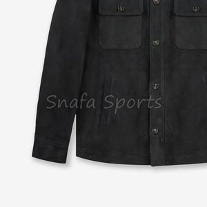 Chaqueta de Gamuza Negra para Hombre, Estilo Motero, con Cuello Camisero y Botones Fáciles de Abrochar - Product Image 5