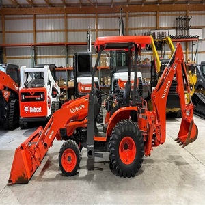 Tracteur Kubota B26 TLB conçu pour les travaux d'excavation, la manutention de matériaux, l'entretien des propriétés et les conditions de travail difficiles, à vendre - Product Image 2