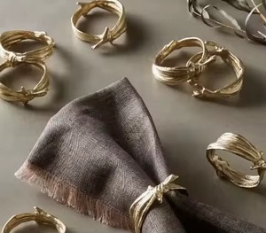 Anillos de Servilleta de Aluminio Clásicos de Lujo, Diseño de Resorte, Ecológicos, Duraderos, Color Dorado Personalizado, Decoración para Fiestas y Hogar - Product Image 6