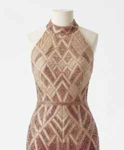 Vestido de Noche Largo con Cuentas Hecho a Mano de Alta Calidad con Diseño Elegante para Ocasiones Formales Disponible a Precio de Exportación - Product Image 2