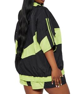 Conjunto de dos piezas de pantalones cortos extragrandes para mujer, chaqueta cortavientos transpirable con cremallera, conjuntos cortos cortavientos de talla grande para mujer - Product Image 1