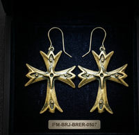 Boucles d'oreilles pendantes baroques en laiton oxydé faites à la main, design croix chrétienne, bijoux vintage architecturaux pour femmes