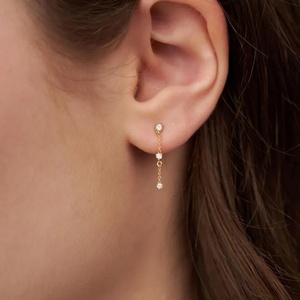 ต่างหูเพชรแท้แบบห้อย 4 ขา ทองคำแท้ 14k ขายส่ง ความใส VVS ต่างหูเพชรแบบห้อย 3 เม็ด - Product Image 1