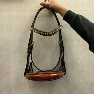 อุปกรณ์ขี่ม้า ALR EQUESTRIANS ALR-BR บังเหียนม้าหนังจระเข้แท้ทำมือ สวมใส่สบาย สายบังเหียนและสายบังเหียนหัวม้า ดีไซน์ปรับแต่งได้ - Product Image 1