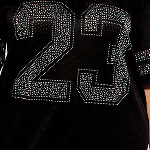 Maillot de football américain surdimensionné de luxe personnalisé pour femme, orné de strass, noir, respirant, à manches courtes, style streetwear, OEM, marque privée - Product Image 3