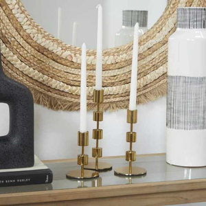 Vente en gros de porte-bougie abstrait artisanal en aluminium doré |   Support de bougie flottant moderne pour la décoration de la maison et des hôtels - Product Image 6