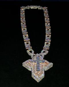 Pendentif Hip Hop Croix à Deux Niveaux Sertie de Pierres pour Hommes, Pendentif Croix Moissanite Sertie de Pierres, Pendentif Hip Hop Personnalisé pour Lui - Product Image 6