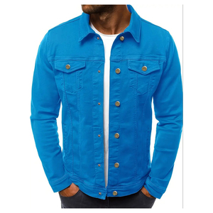 Chaqueta vaquera de estilo trucker, de tela gruesa, confeccionada con algodón de primera calidad, con un corte clásico y un elegante efecto lavado. - Product Image 1