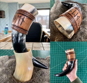 Tasse à boire en corne de buffle nordique de qualité supérieure, fabriquée à la main, style médiéval, pour miad ou bière, avec bande en cuir. - Product Image 2