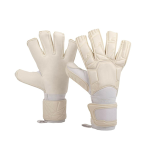 Gants de gardien de but professionnels 2026 avec protection des doigts en silicone antidérapant – Fabriqués au Pakistan - Product Image 1