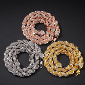 Collar de Cadena Figaro de Lujo en Plata 925 con Moissanita, Bañado en Oro Rosa, Unisex, para Uso Diario, Compromiso, Corte Baguette, Engaste en Canal - Product Image 4
