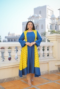 Kurti Anarkali en rayonne à imprimé géométrique multi-formes pour femme, avec col mandarin et manches cloche, pour grandes tailles, usage quotidien - Product Image 6