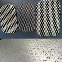 Tôle perforée en acier inoxydable, filet de protection métallique, motif de perforation personnalisé pour la construction et l'industrie