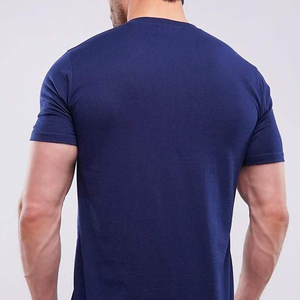 T-shirt col en V pour homme, uni, anti-plis, séchage rapide, écologique, respirant, 100 % coton, manches courtes, couleur personnalisée, logo personnalisé, haute qualité - Product Image 5