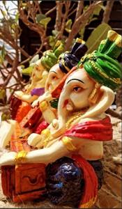 Estatua de Ganesha Art Deco de Piedra Musical para Diwali, Bodas, Cumpleaños, Pascua y Otras Ocasiones - Product Image 2