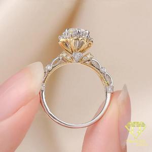 Bague en moissanite à taille ronde florale en argent sterling 925, monture Bloom bicolore or, bijoux de mariée élégants, cadeaux pour femmes - Product Image 3