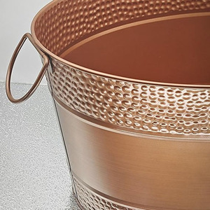 Bac à Boissons Ovale en Acier Galvanisé Martelé Effet Cuivre Antique avec Poignées en Fil Métallique – Vaisselle de Fête Moderne pour Vin et Boissons - Product Image 5
