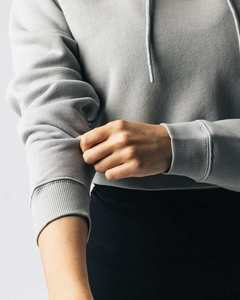 Sweat-shirt à capuche gris brodé pour femme, en polaire doux, à manches longues, élégant, court, décontracté, pour tous les jours, confortable - Product Image 5