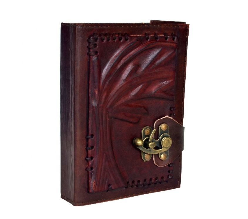 สีน้ำตาล