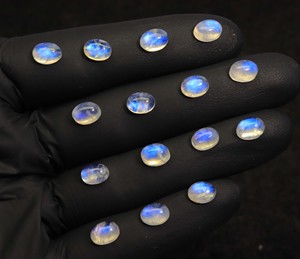 Pierre de lune arc-en-ciel authentique, cabochon ovale 6x4mm, pierre précieuse de lune arc-en-ciel bleue chatoyante, prix de gros - Product Image 6