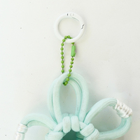 Gantungan Kunci Tas Bunga Paracord Rajut Tangan, Aksesoris Tas Ransel Estetik, Warna Hijau Mint Putih, Hadiah