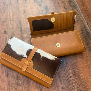 Portefeuille en cuir de fourrure fait à la main pour femmes, pochette en cuir marron et marron - Product Image 5