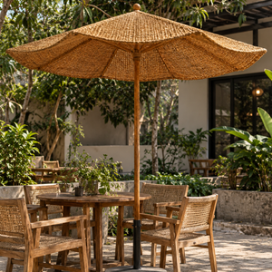Sombrilla de fibra de coco hecha a mano para jardines, hoteles y espacios exteriores de Eco2go Vietnam - Product Image 1