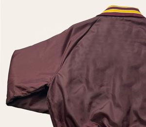 Nueva Chaqueta Varsity de Satén Profesional al por Mayor OEM, Chaqueta de Béisbol Bordada para Invierno - Product Image 4