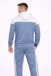 Conjunto Deportivo con Capucha para Hombre en Azul Cielo y Blanco Premium, con Diseño Contemporáneo en Bloques de Color, Diseñado para Mayor Comodidad - Product Image 3