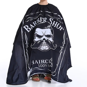 Capa de Peluquería RAMAFHH y MEDAX R&M-BC-62 Negra de Pongee Antiadherente con Diseño de Calavera, Cómoda para Uso Profesional en Salón y Barbería - Product Image 6
