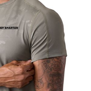 Camiseta Deportiva Gris Camuflaje para Hombre, Manga Corta, Transpirable, Ligera, para Gimnasio, Entrenamiento, Running y Fitness - Product Image 5