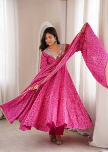 TENNECY REYON Nuevo Vestido Largo hasta el Tobillo con Bordado de Espejo para Mujer - Ropa de Fiesta sin Arrugas para la Temporada de Bodas - Product Image 3