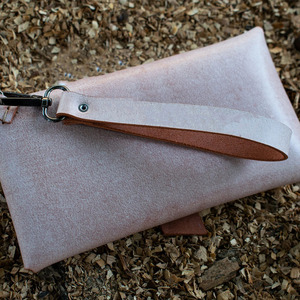 Cartera de cuero genuino para efectivo, compacta y portátil, con interior espacioso, cierre seguro, costuras de primera calidad y elegante diseño. - Product Image 4
