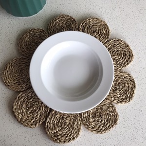 Sets de table ronds modernes et écologiques en jacinthe d'eau tressée à la main pour la décoration de table de fête/dîner et la maison - Product Image 5
