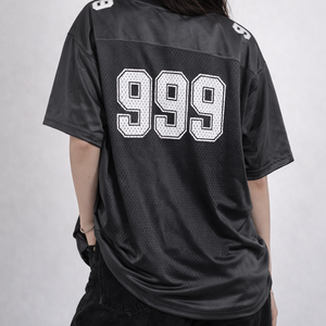 Camiseta deportiva de fútbol americano negra de malla oversize para mujer, cuello en V, estilo urbano, con estampado numérico y panel de PU, OEM, venta al por mayor, suministro a granel - Product Image 5