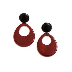 Boucles d'oreilles classiques en résine pour femmes H a CRAFT avec design géométrique pour les occasions de fête - Product Image 1