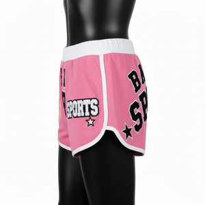 Shorts de poliéster y spandex premium de 240 GSM, color rosa, con paneles de ribete blanco y logotipo bordado. - Product Image 3