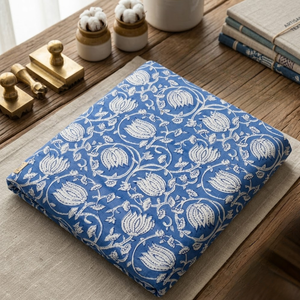 Tela de Algodón Premium con Estampado a Mano en Azul Índigo |   Tinte Vegetal Orgánico, Material Artesanal Floral para Prendas y Decoración del Hogar - Product Image 4