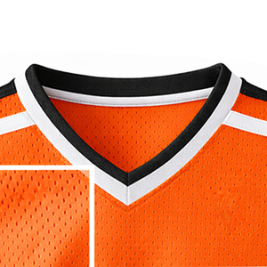 เสื้อบาสเก็ตบอลสีดำส้มแบบปรับแต่งได้ พิมพ์ลายด้วยความร้อน ดีไซน์กลับด้านได้ ไซส์ใหญ่ ระบายอากาศได้ดี แห้งเร็ว - Product Image 6
