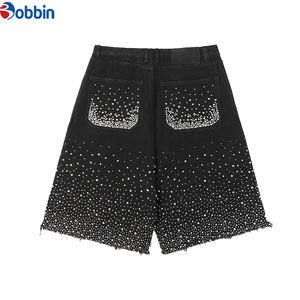 Shorts en jean décontractés d'été pour hommes, style hip-hop, délavés, avec strass, coupe ample et personnalisée, par les fabricants de vêtements - Product Image 4