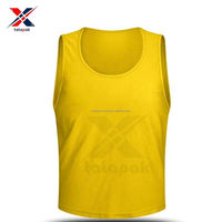 Maillots de football unisexes personnalisés de qualité supérieure, sublimation, col en V, respirants, écologiques, légers, 100% polyester, sans manches