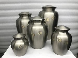 โกศพิมพ์ลายอุ้งเท้าที่ระลึกสำหรับตกแต่งงานศพทำจากโลหะโกศใส่เถ้ากระดูกสไตล์อเมริกันสำหรับใส่เถ้ากระดูก - Product Image 6