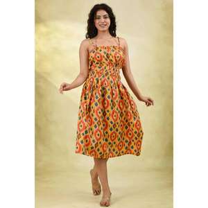 เดรสผ้าฝ้ายพิมพ์ลายดอกไม้แบบอิคัต 100% สำหรับผู้หญิง แขนกุด สายผูกเอว เอวธรรมชาติ ซักได้ สวมใส่สบายๆ สำหรับฤดูร้อน - Product Image 1