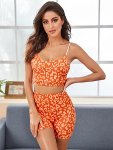 Conjunto de yoga de 2 piezas personalizado 2026: Top y pantalón corto deportivo sexy para mujer - Product Image 2